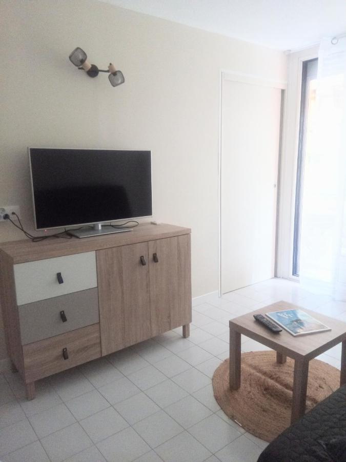 Frejus Plage, Appartement Entier , Piscine,Parking,Plage A 200M Luaran gambar