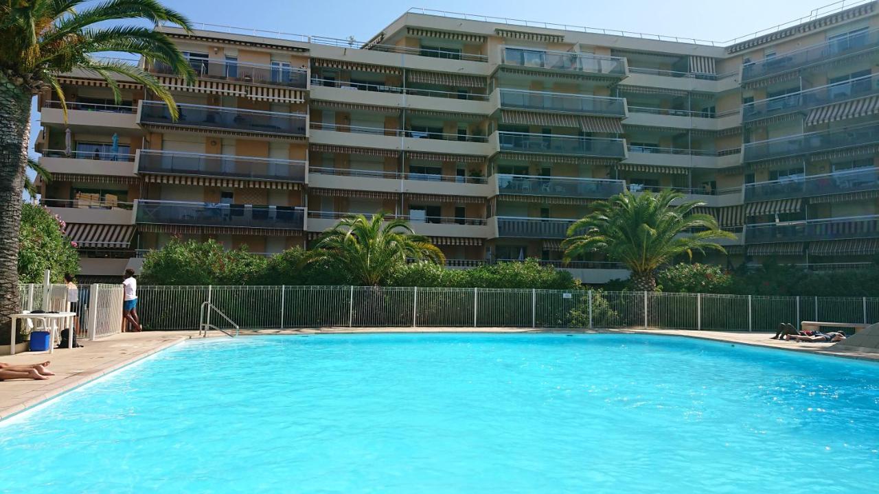 Frejus Plage, Appartement Entier , Piscine,Parking,Plage A 200M Luaran gambar